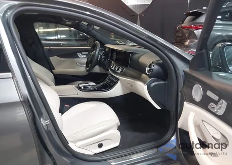 2017 Mercedes-Benz E 300 4Matic from USA, damaged, VIN WDDZF4KBXHA102185